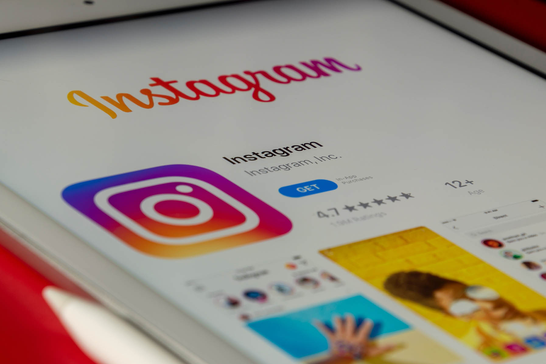 Take Your Customer Relationships to the Next Level: Level Up Your Engagements on Instagram