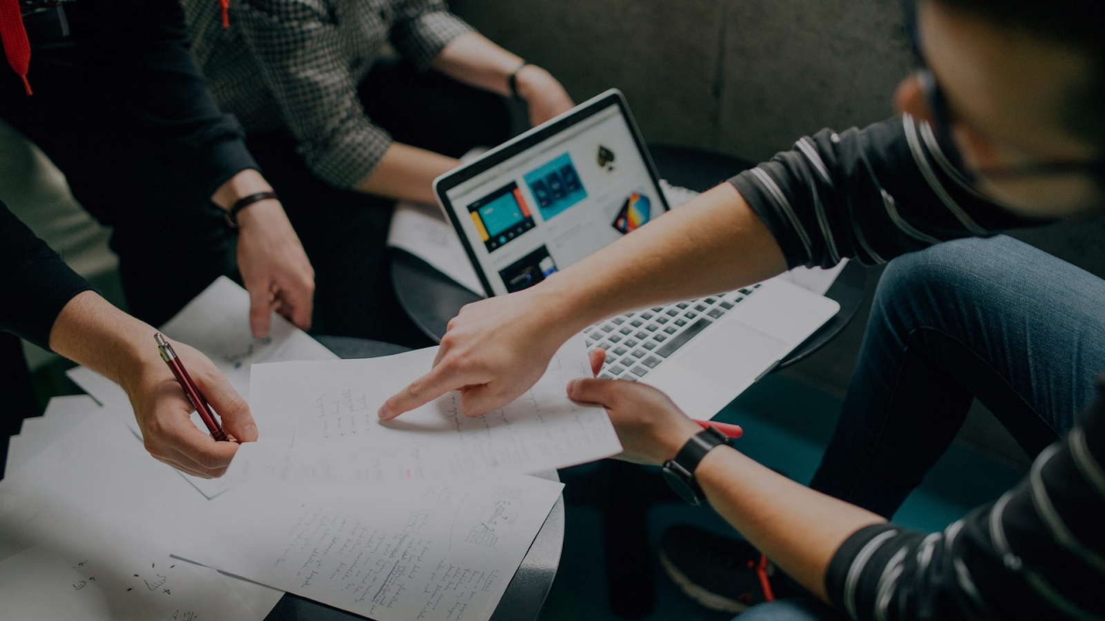 Dedicated business phone number, marketing efforts, ROI, tracking, optimization, visibility, call tracking, analytics, key performance indicators, KPIs.
                    